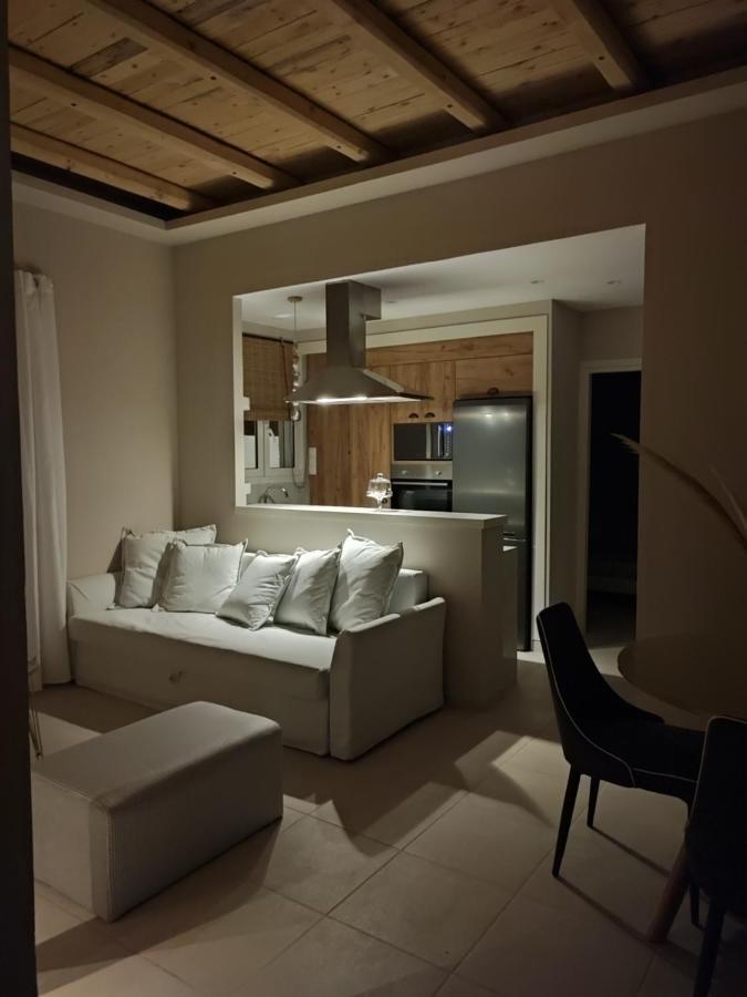 Gratelia Apartment Дамноні Екстер'єр фото